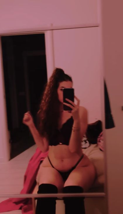 whitebunnyxx OnlyFans picture