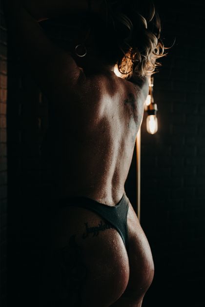 astarlette OnlyFans picture