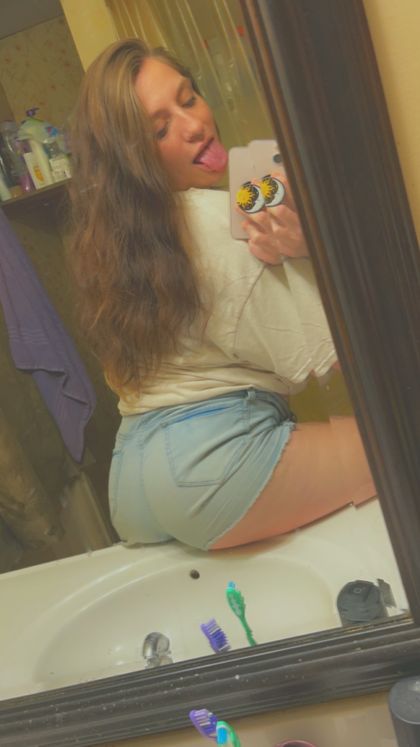 kittygirl96 OnlyFans picture
