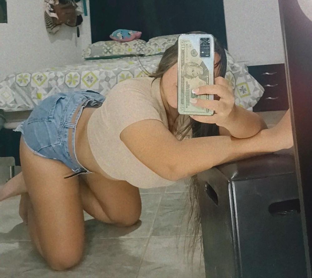 lauragonz24 OnlyFans profile picture