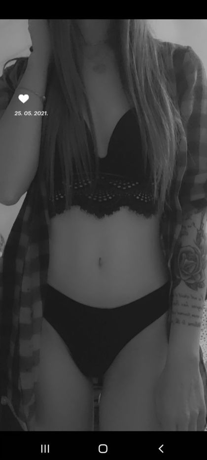 queenofyours OnlyFans picture