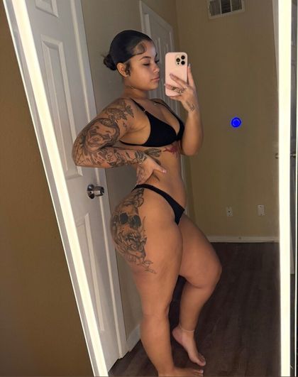 xlvleah OnlyFans picture