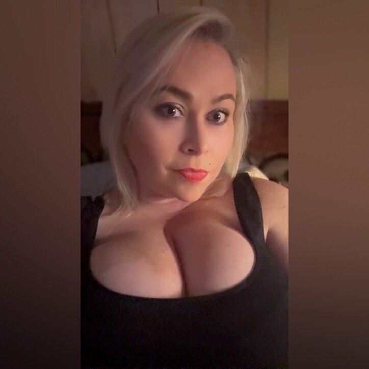sinfullysoftvelvet OnlyFans profile picture