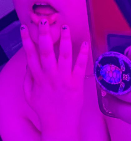 vikkyhales OnlyFans picture