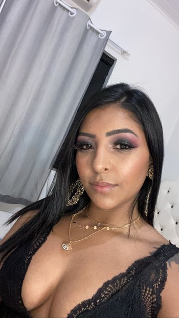 Adrielly Piva