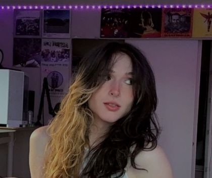 eviegoeshard OnlyFans picture