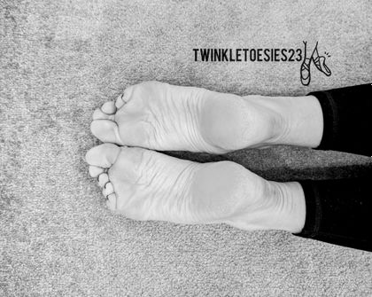 twinkletoesies23 OnlyFans picture