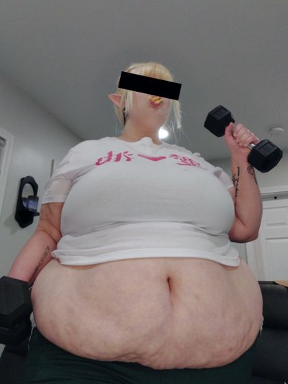 gothiccc_goddess_feedee OnlyFans picture