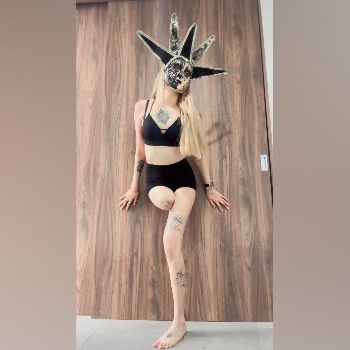 alaska_modeloamputada181 OnlyFans profile picture