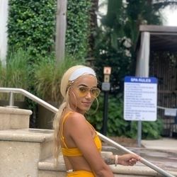 Best Mari Ee OnlyFans Accounts | FansMetrics.com