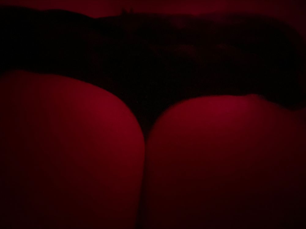 naturallysecret OnlyFans profile picture