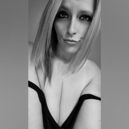 scarlettroseshhh OnlyFans picture