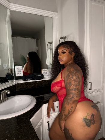 Nicole Cakez