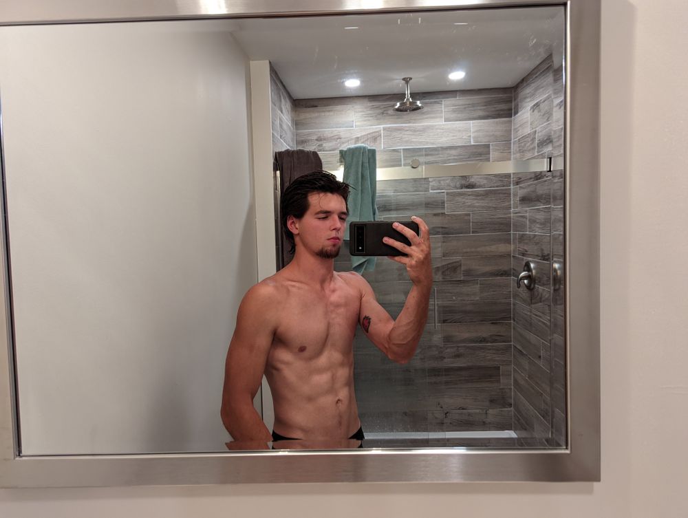 twizzlerjames1998 OnlyFans profile picture