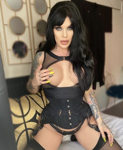 rachelatlas OnlyFans picture