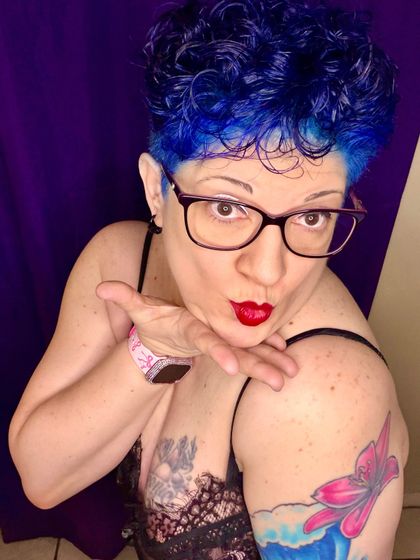 violetvstorm76 OnlyFans picture