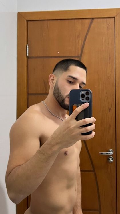 petrov22 OnlyFans picture