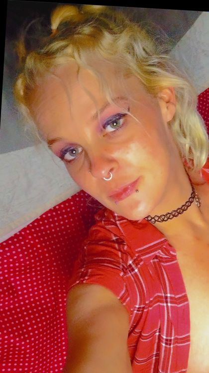 lillybaby2244 OnlyFans picture