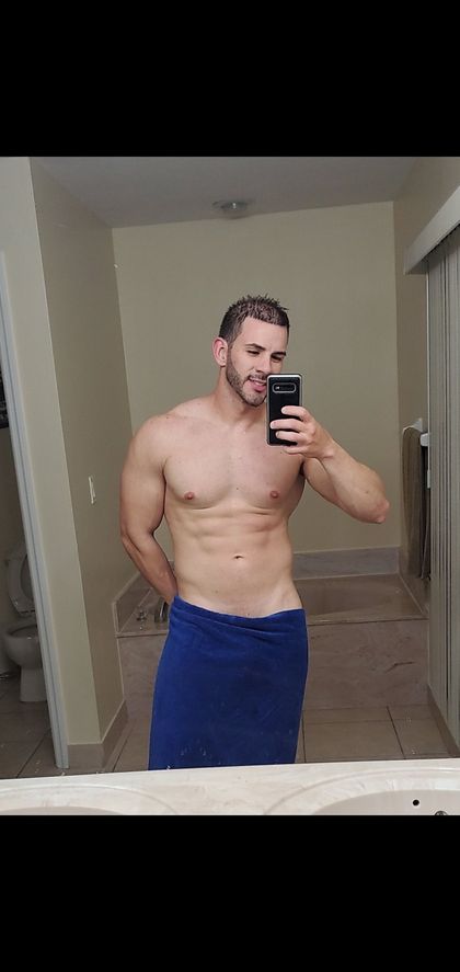 reyespi OnlyFans picture