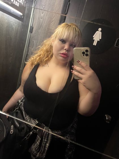 dezzydarling OnlyFans picture