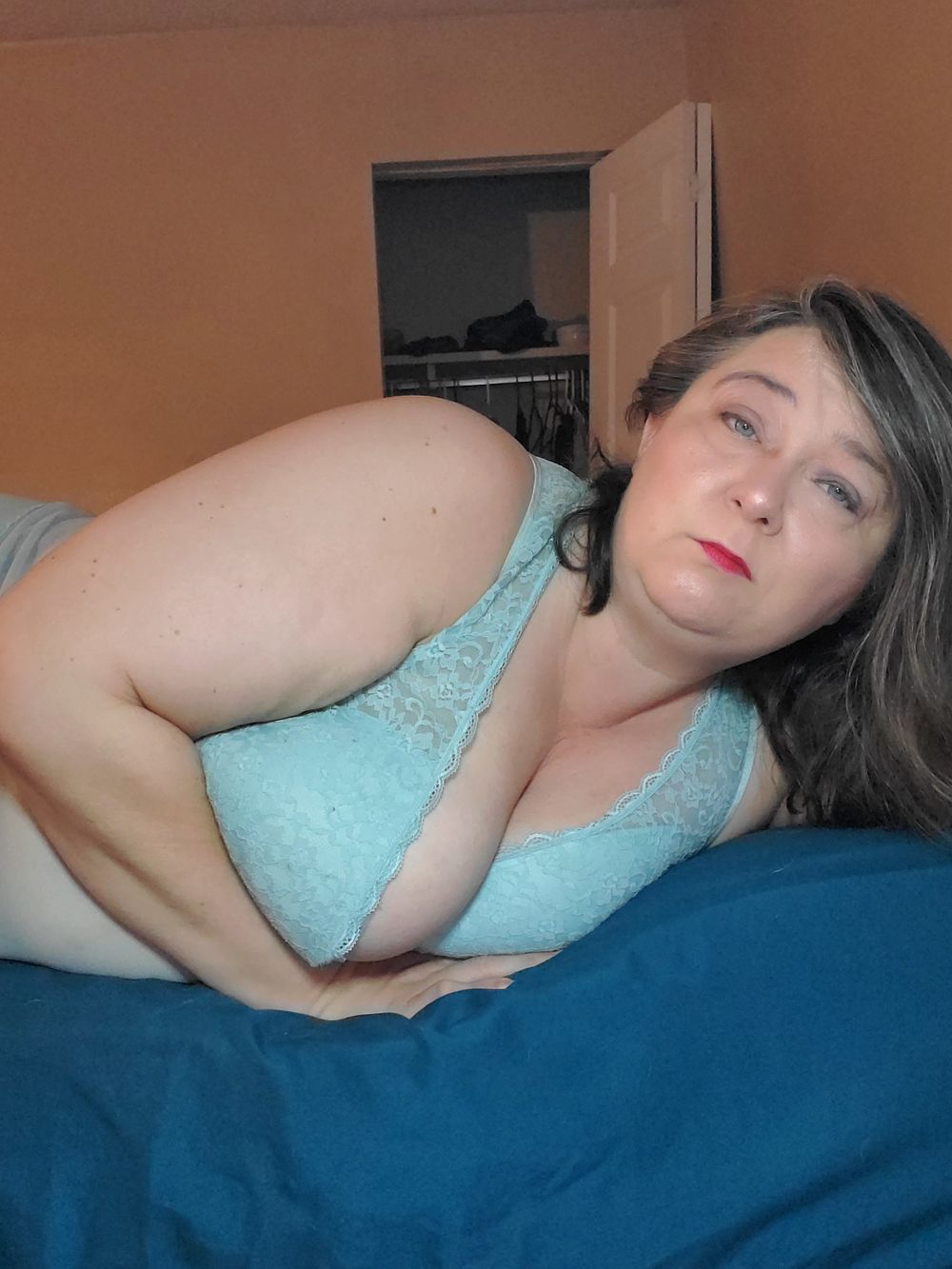 kinkybbwbookworm OnlyFans profile picture