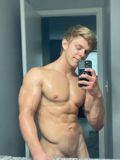 naughtynickkk OnlyFans picture