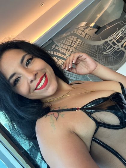 lolacolombiana OnlyFans picture