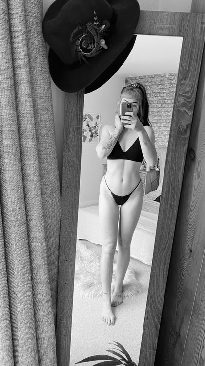 u9590976 OnlyFans picture
