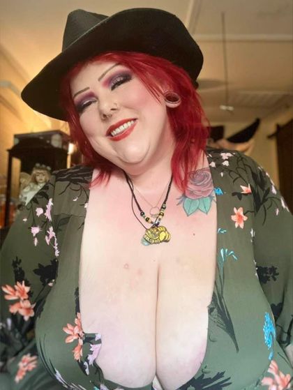 katiesaurus777 OnlyFans picture