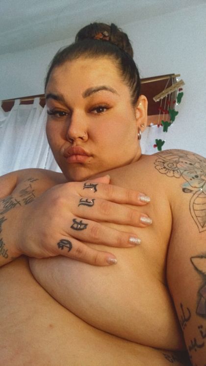 elenagggarcia OnlyFans picture