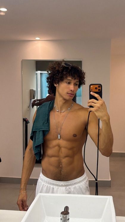 curlybboy OnlyFans picture