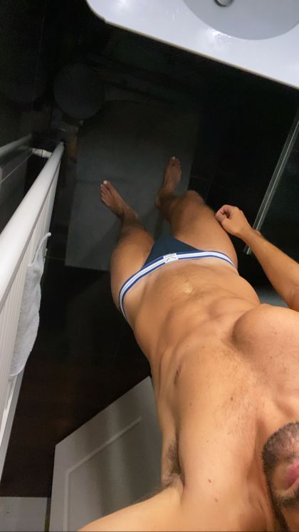 barefootstud OnlyFans picture