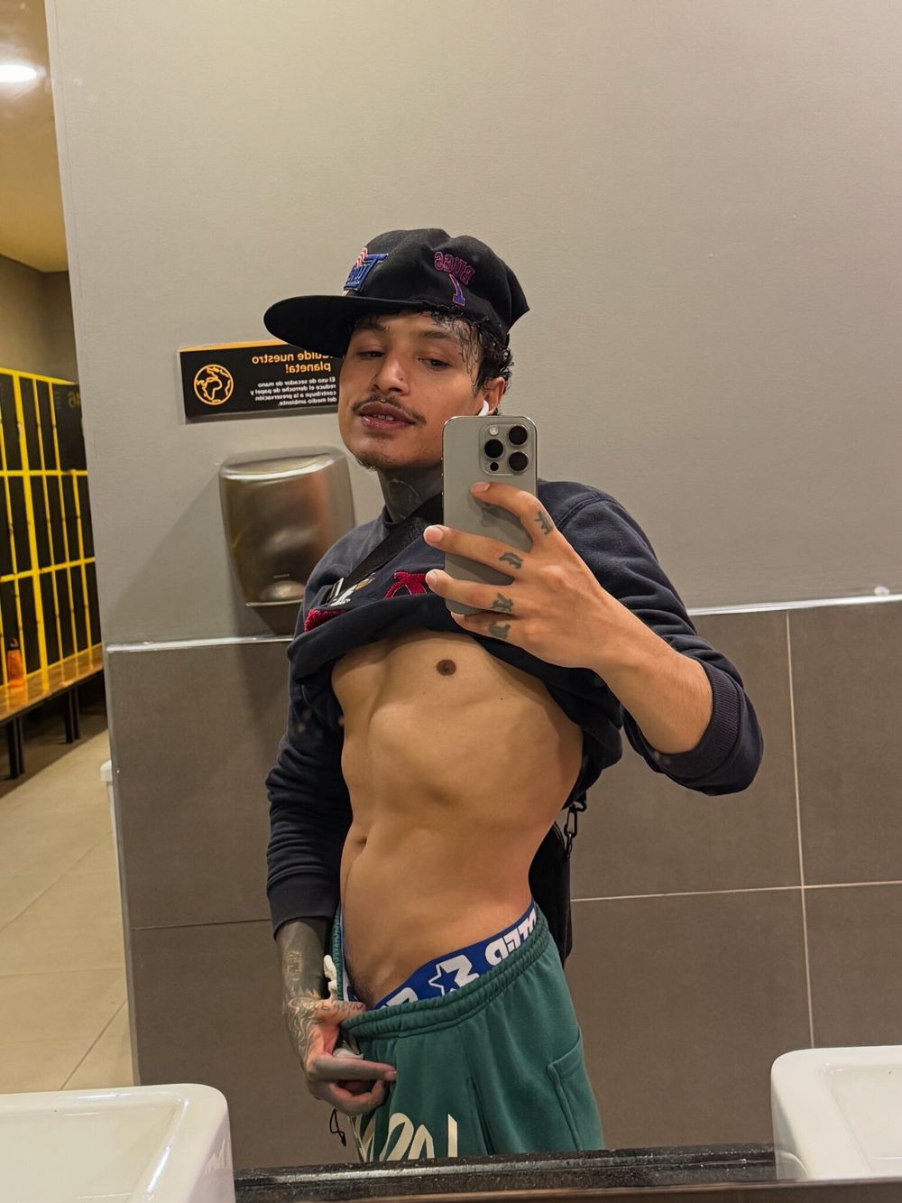 trieone OnlyFans profile picture