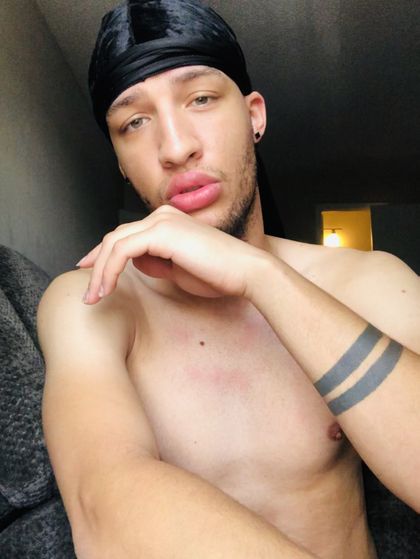 sexyredxxx OnlyFans picture