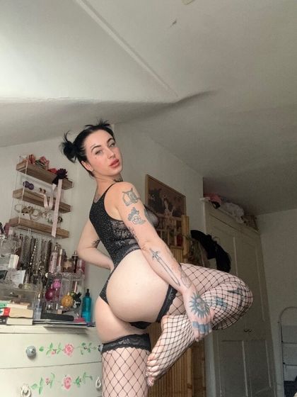 strawberryhayes OnlyFans picture