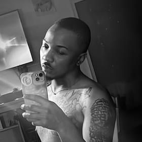 ineverwearshirts OnlyFans profile picture