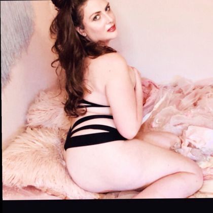licktherose OnlyFans picture