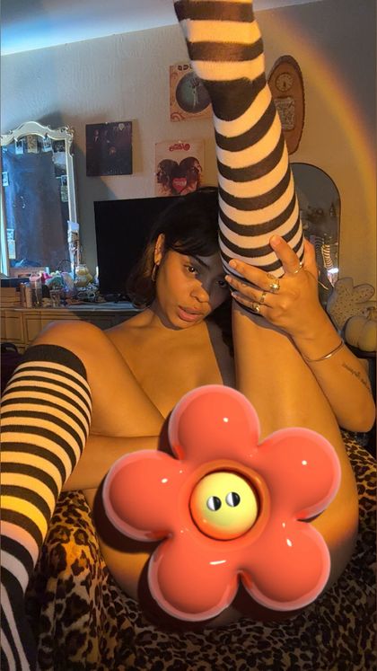 lovelylayxxx OnlyFans picture
