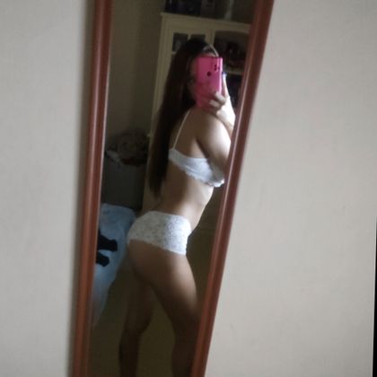 miakiev OnlyFans picture