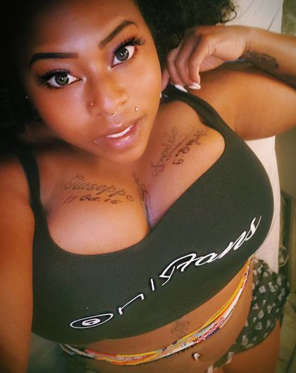 jizziebigguns OnlyFans picture