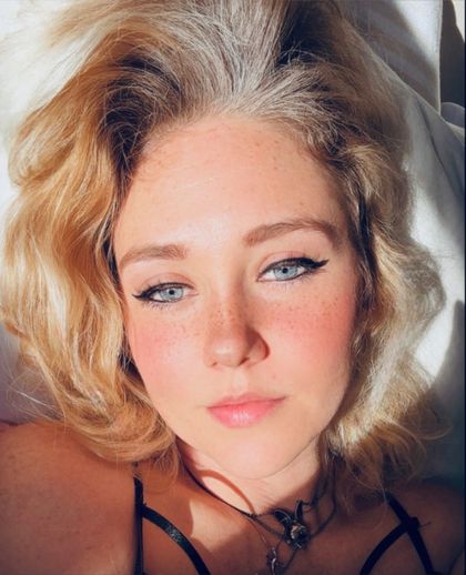 frecklyjess OnlyFans picture