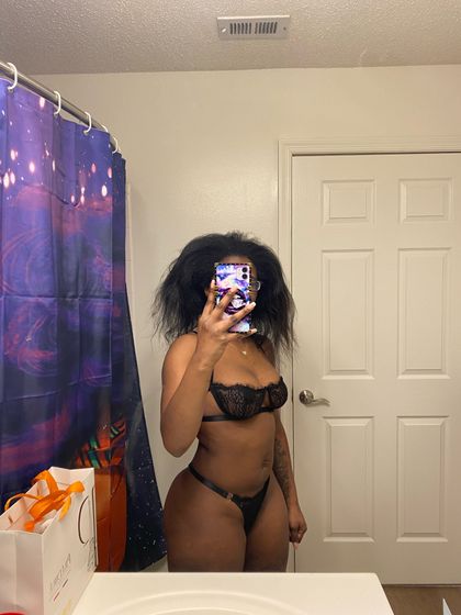 leelee24 OnlyFans picture