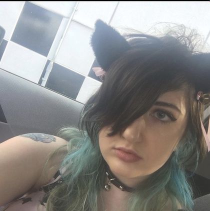 Best Hot Neath OnlyFans Accounts | FansMetrics.com