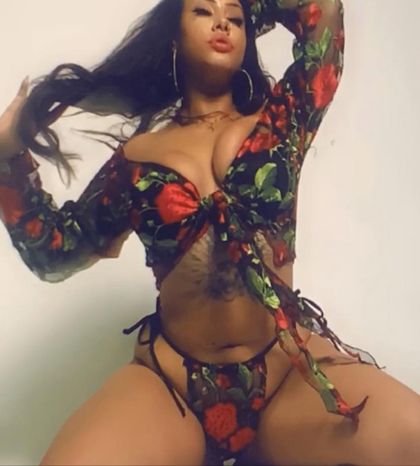 shewasbornagod OnlyFans picture