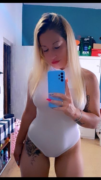 justmecarmela OnlyFans picture