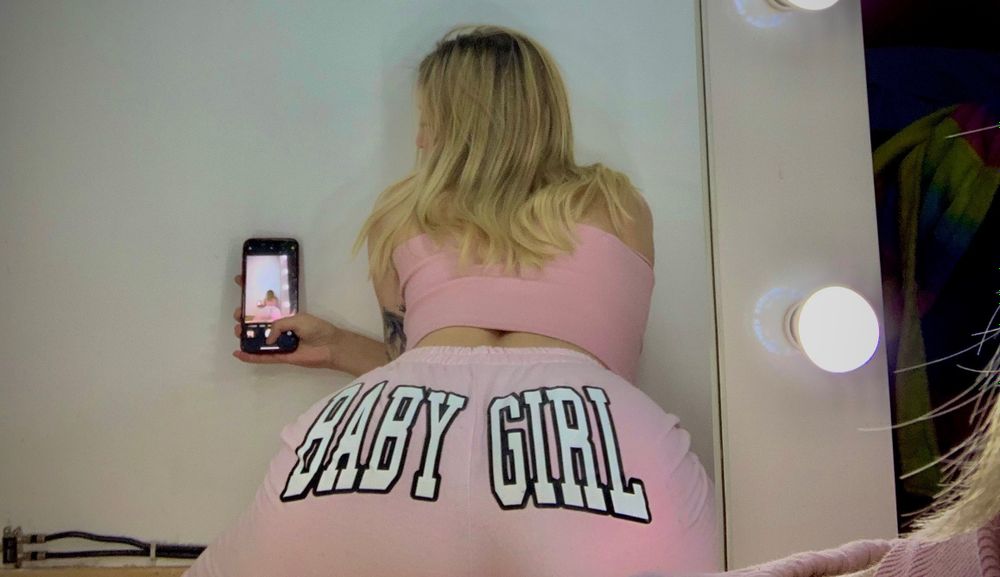 whit33 OnlyFans profile picture