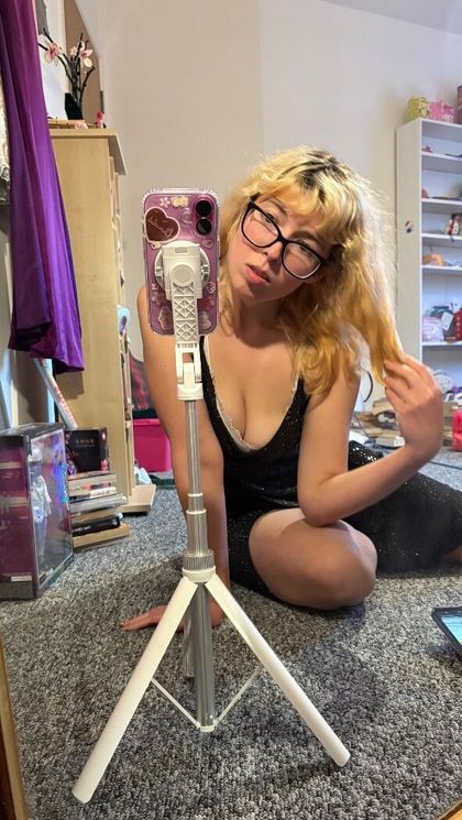 strawberrydollxo OnlyFans picture