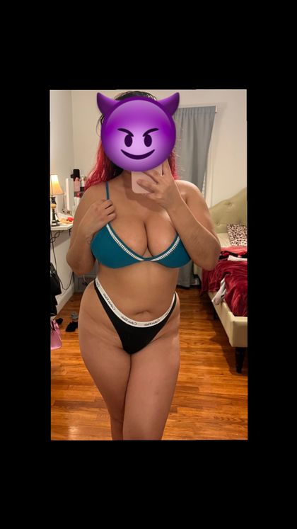 lareinaortiz OnlyFans picture