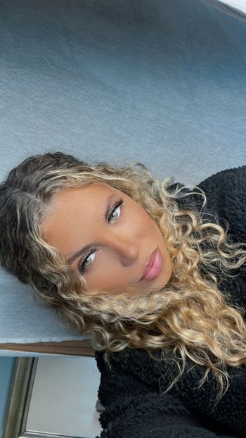 cloegrey OnlyFans - Free Trial - Photos - Socials | FansMetrics.com