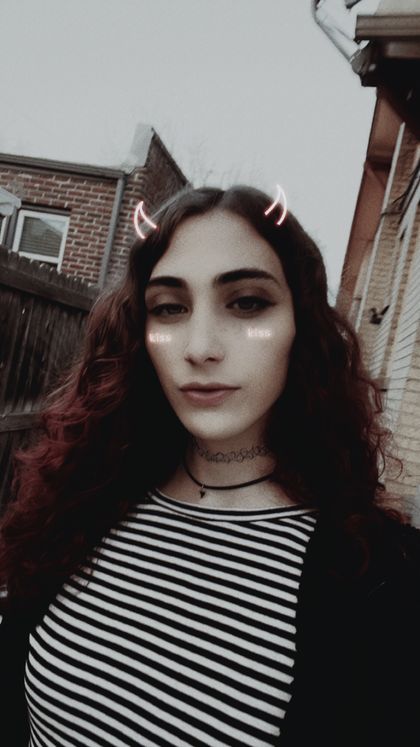 Best Hot Iam Vee OnlyFans Accounts | FansMetrics.com